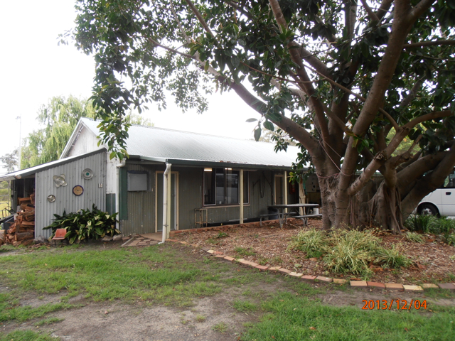 The Glen workshop, Chittaway Point 2013